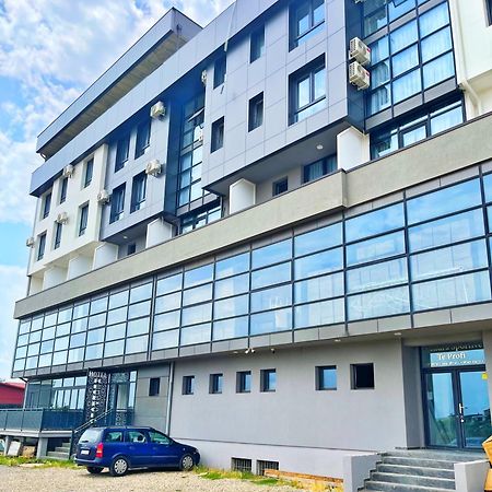 Infinity Plaza Hotel Gjakova Exterior foto