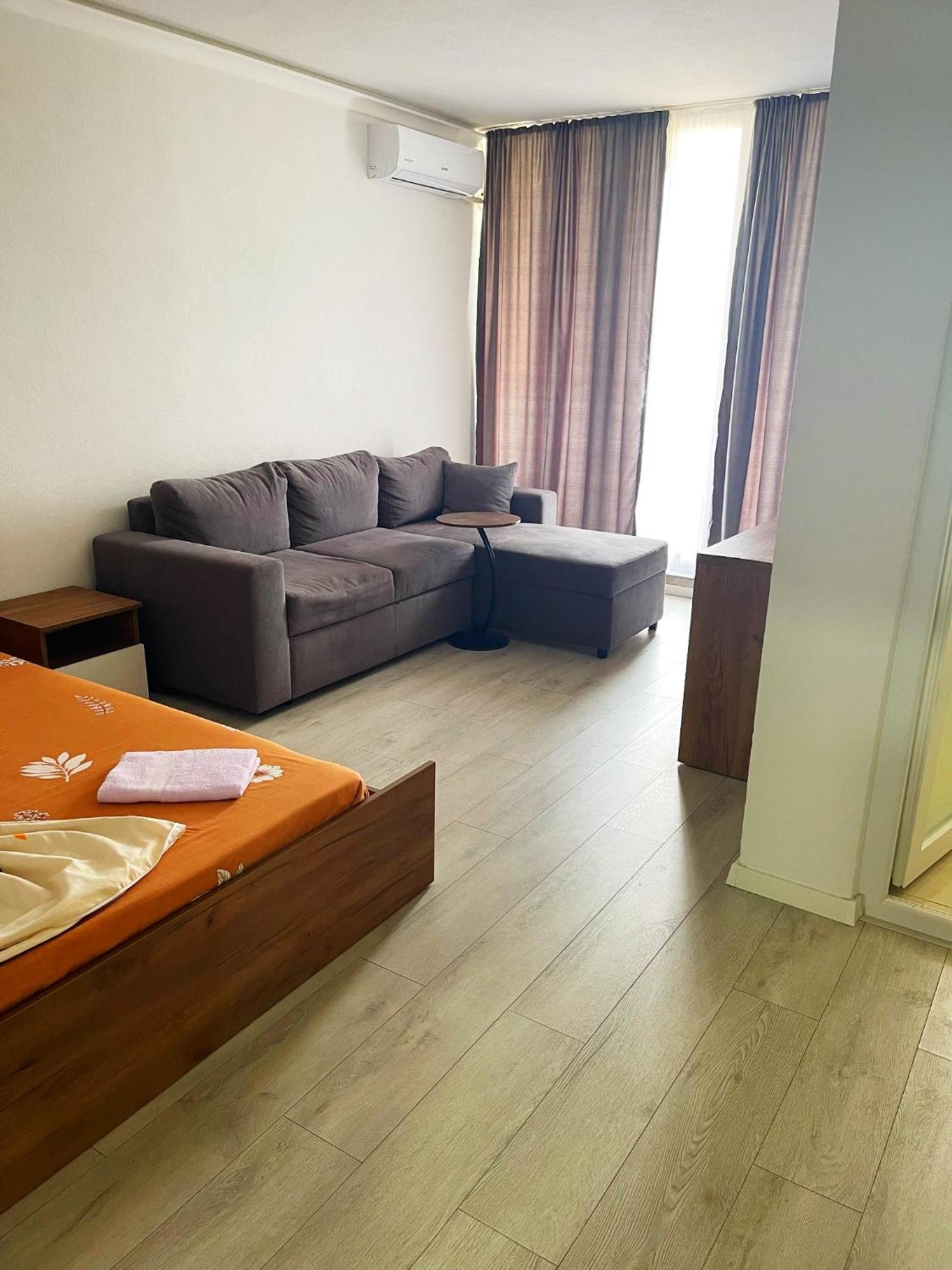 Infinity Plaza Hotel Gjakova Exterior foto